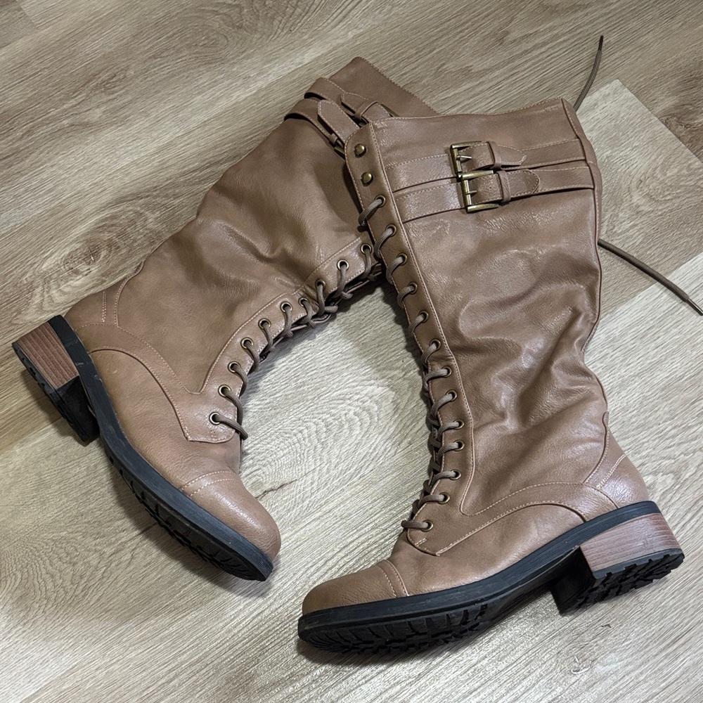 Women's Tall Lace-Up Casual Boots in Taupe | 9